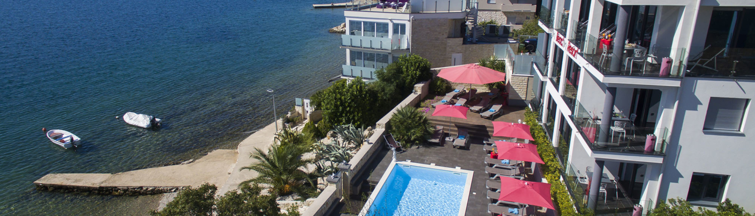 Ferienwohnung buchen Kroatien: Apartment Kroatien direkt am Meer buchen